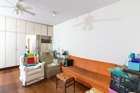 Casa para alugar com 500m², 4 quartos e 6 vagas Casa para alugar com 500m², 4 quartos e 6 vagasSala 2