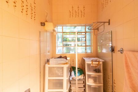 Casa para alugar com 500m², 4 quartos e 6 vagas Casa para alugar com 500m², 4 quartos e 6 vagasBanheiro da Suíte 2