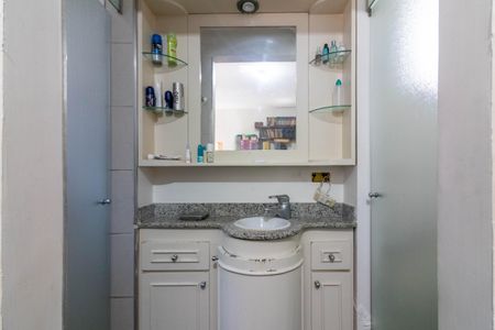 Casa para alugar com 500m², 4 quartos e 6 vagas Casa para alugar com 500m², 4 quartos e 6 vagasBanheiro da Suíte 4