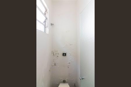 Casa para alugar com 500m², 4 quartos e 6 vagas Casa para alugar com 500m², 4 quartos e 6 vagasBanheiro da Suíte 4