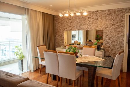 Apartamento à venda com 130m², 3 quartos e 2 vagasSala