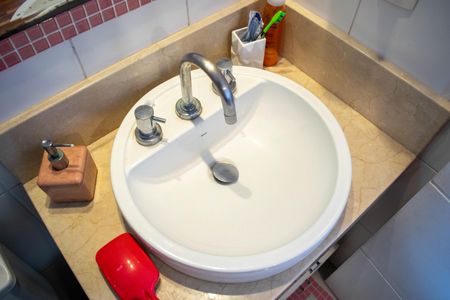 Apartamento à venda com 130m², 3 quartos e 2 vagasBanheiro da Suíte 2