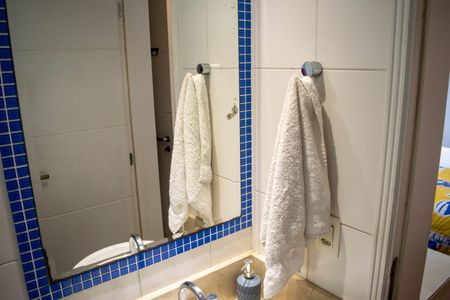 Apartamento à venda com 130m², 3 quartos e 2 vagasBanheiro social