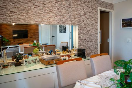 Apartamento à venda com 130m², 3 quartos e 2 vagasSala