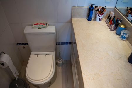 Apartamento à venda com 130m², 3 quartos e 2 vagasBanheiro da Suíte