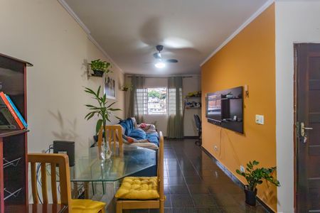 Sala  de casa à venda com 6 quartos, 260m² em Jardim Miriam, São Paulo