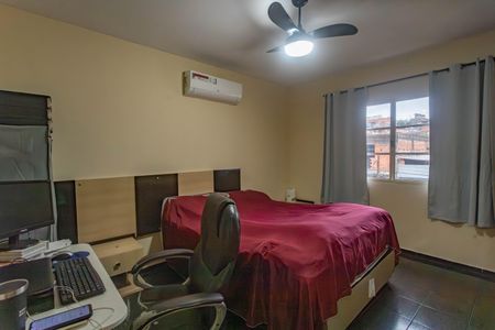 Casa à venda com 260m², 6 quartos e 1 vagaQuarto 1 - suíte 