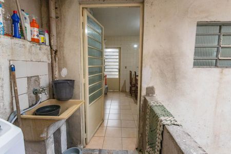 Casa à venda com 260m², 6 quartos e 1 vagaÁrea de serviço 