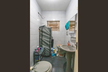 Casa à venda com 260m², 6 quartos e 1 vagaBanheiro social 