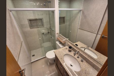 Apartamento à venda com 143m², 3 quartos e 2 vagas Apartamento à venda com 143m², 3 quartos e 2 vagasBanheiro