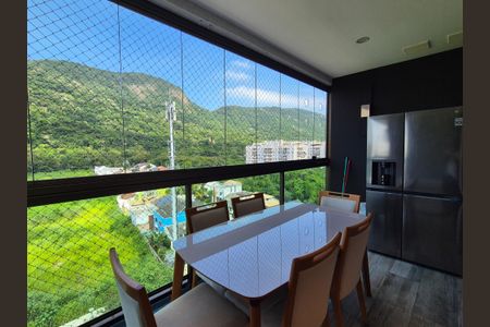 Apartamento à venda com 143m², 3 quartos e 2 vagas Apartamento à venda com 143m², 3 quartos e 2 vagasVaranda