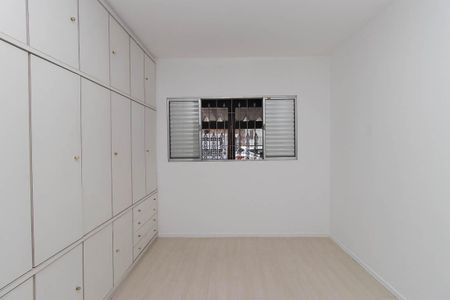 Casa para alugar com 270m², 4 quartos e 3 vagas Casa para alugar com 270m², 4 quartos e 3 vagasQuarto 2