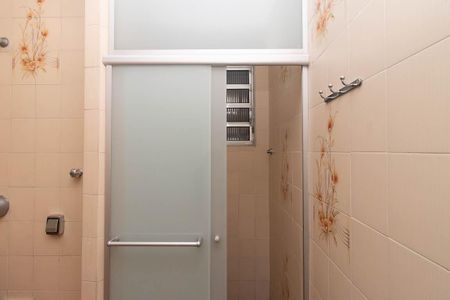 Casa para alugar com 270m², 4 quartos e 3 vagas Casa para alugar com 270m², 4 quartos e 3 vagasBanheiro