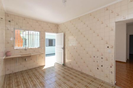 Casa para alugar com 270m², 4 quartos e 3 vagas Casa para alugar com 270m², 4 quartos e 3 vagasEdícula Cozinha