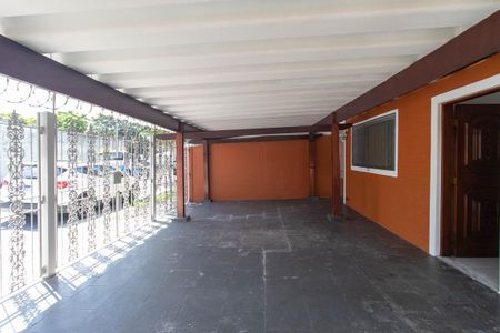 Casa para alugar com 270m², 4 quartos e 3 vagas Casa para alugar com 270m², 4 quartos e 3 vagasGaragem