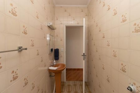 Casa para alugar com 270m², 4 quartos e 3 vagas Casa para alugar com 270m², 4 quartos e 3 vagasEdícula Banheiro