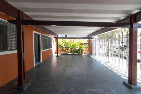 Casa para alugar com 270m², 4 quartos e 3 vagas Casa para alugar com 270m², 4 quartos e 3 vagasGaragem