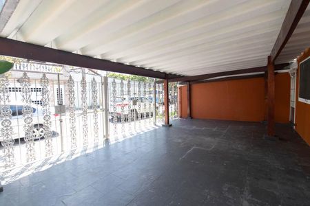 Casa para alugar com 270m², 4 quartos e 3 vagas Casa para alugar com 270m², 4 quartos e 3 vagasGaragem