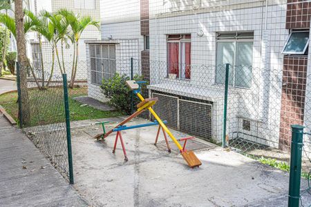 Apartamento para alugar com 43m², 2 quartos e 1 vaga Apartamento para alugar com 43m², 2 quartos e 1 vagaÁrea comum - Playground