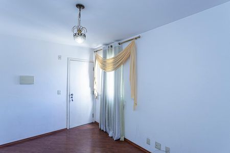 Sala de apartamento para alugar com 2 quartos, 43m² em Jaraguá, São Paulo