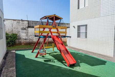 Apartamento para alugar com 43m², 2 quartos e 1 vaga Apartamento para alugar com 43m², 2 quartos e 1 vagaÁrea comum - Playground