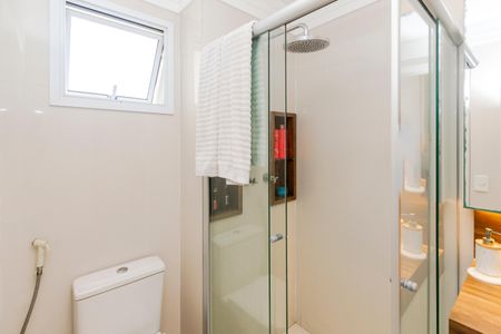 Apartamento à venda com 73m², 2 quartos e 2 vagasBanheiro da Suíte