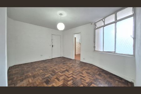 Apartamento à venda com 100m², 2 quartos e sem vagaSala