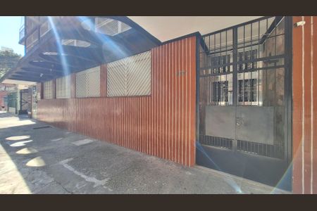 Apartamento à venda com 100m², 2 quartos e sem vagaFachada Placa UKNN-404 27/03/26