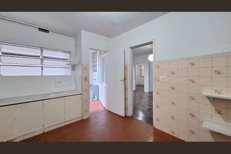 Apartamento à venda com 100m², 2 quartos e sem vagaCozinha