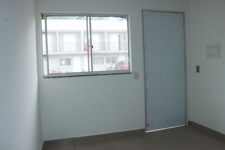 Sala de casa de condomínio para alugar com 2 quartos, 50m² em Bairro Jardim Nossa Senhora das Graças, Cotia