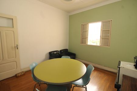 Casa à venda com 235m², 4 quartos e 5 vagasQuarto 1