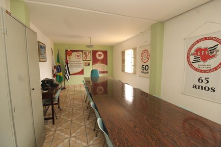 Casa à venda com 235m², 4 quartos e 5 vagasSala 3