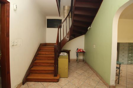 Sala de entrada de casa à venda com 4 quartos, 235m² em Cambuci, São Paulo