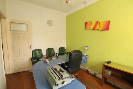 Casa à venda com 235m², 4 quartos e 5 vagasQuarto 2