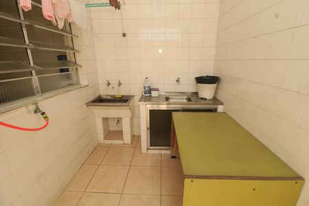 Casa à venda com 235m², 4 quartos e 5 vagasÁrea de Serviço