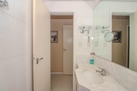 Apartamento à venda com 79m², 3 quartos e 2 vagas Apartamento à venda com 79m², 3 quartos e 2 vagasBanheiro