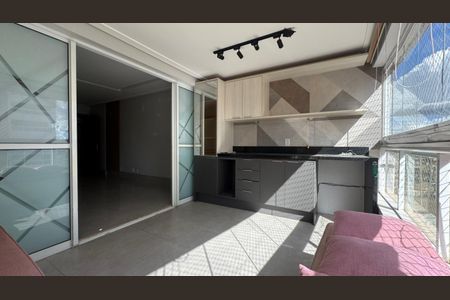 Apartamento para alugar com 101m², 3 quartos e 2 vagas Apartamento para alugar com 101m², 3 quartos e 2 vagasVARANDA