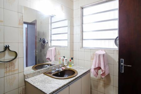 Casa à venda com 273m², 2 quartos e sem vagaBanheiro