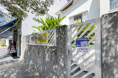 Casa à venda com 273m², 2 quartos e sem vagaFachada + plaquinha