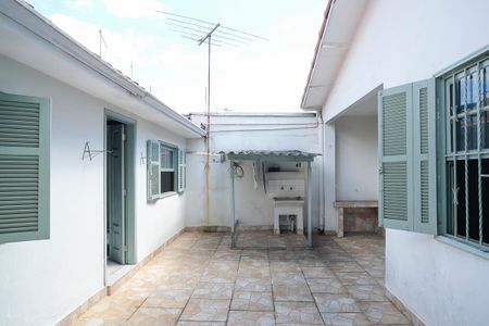 Casa à venda com 273m², 2 quartos e sem vagaQuintal e área de serviço