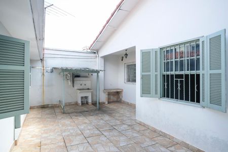 Casa à venda com 273m², 2 quartos e sem vagaQuintal e área de serviço