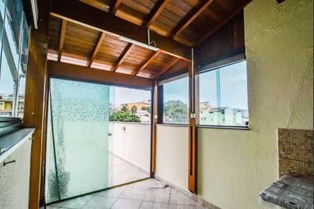 Apartamento à venda com 110m², 2 quartos e 1 vagaÁrea de Serviço