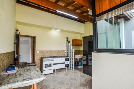 Apartamento à venda com 110m², 2 quartos e 1 vagaÁrea de Serviço