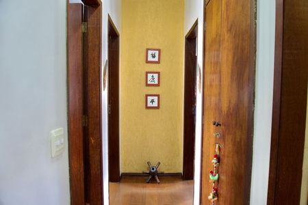 Casa à venda com 136m², 3 quartos e 1 vaga Casa à venda com 136m², 3 quartos e 1 vagaCorredor - 2º Andar