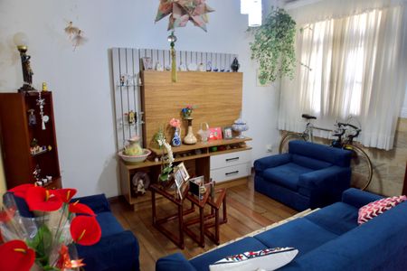 Casa à venda com 136m², 3 quartos e 1 vaga Casa à venda com 136m², 3 quartos e 1 vagaSala