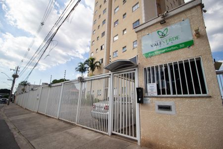 Apartamento para alugar com 42m², 2 quartos e 1 vaga Apartamento para alugar com 42m², 2 quartos e 1 vagaFachada