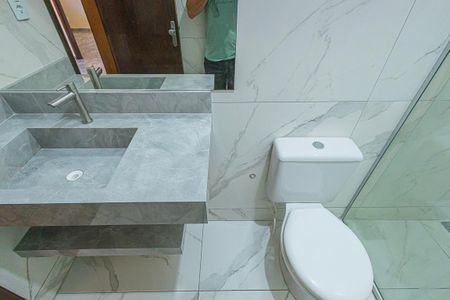 Casa para alugar com 90m², 3 quartos e 4 vagas Casa para alugar com 90m², 3 quartos e 4 vagasbanheiro