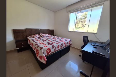 Casa à venda com 97m², 2 quartos e 2 vagasQuarto 1