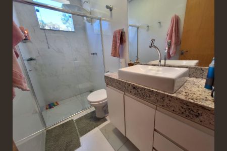 Casa à venda com 97m², 2 quartos e 2 vagasBanheiro