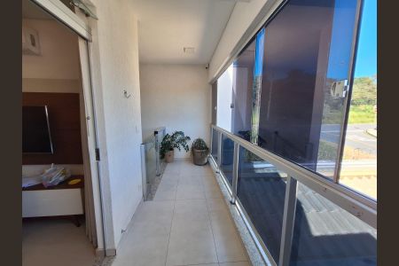 Casa à venda com 97m², 2 quartos e 2 vagasVaranda